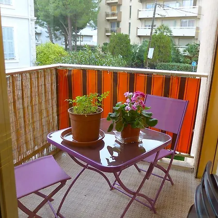 Le Della